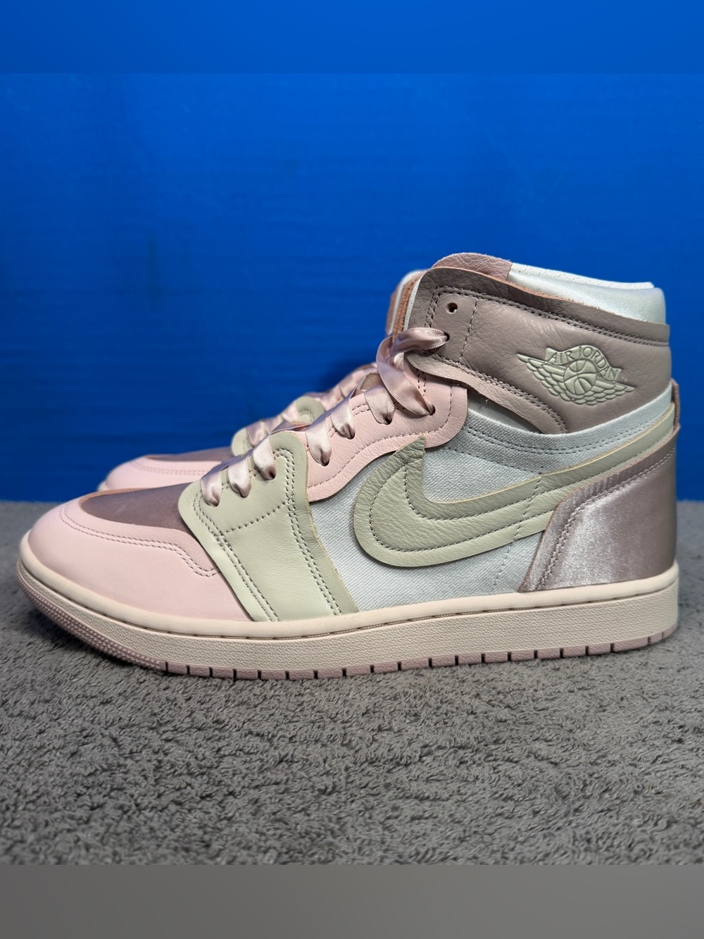 Jordan 1 high
W MM 
Brand new - Picture 4 of 14